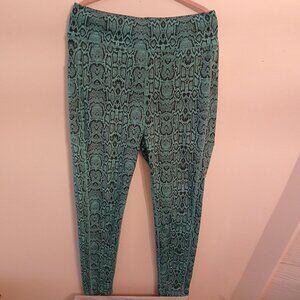 POP Fit 2X Spandex Pocketed Leggings Like-new Mint Green Teal Pattern